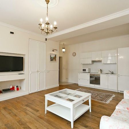 Royal Rent Minsk Appartement Buitenkant foto