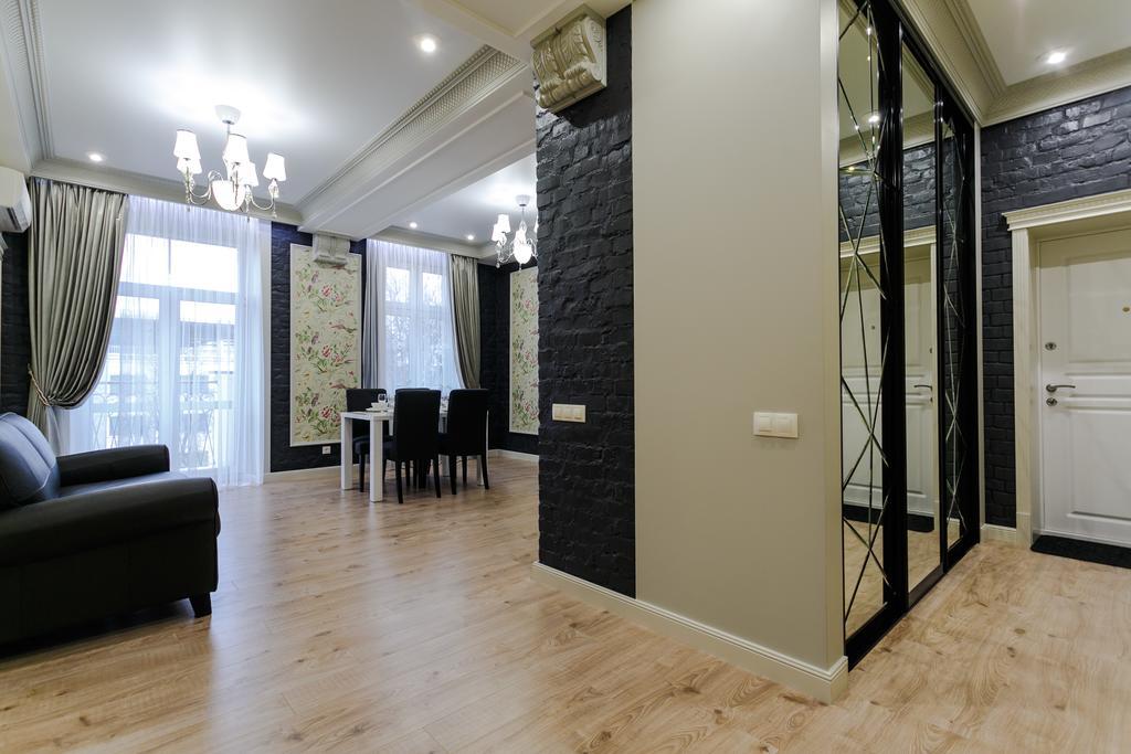 Royal Rent Minsk Appartement Buitenkant foto