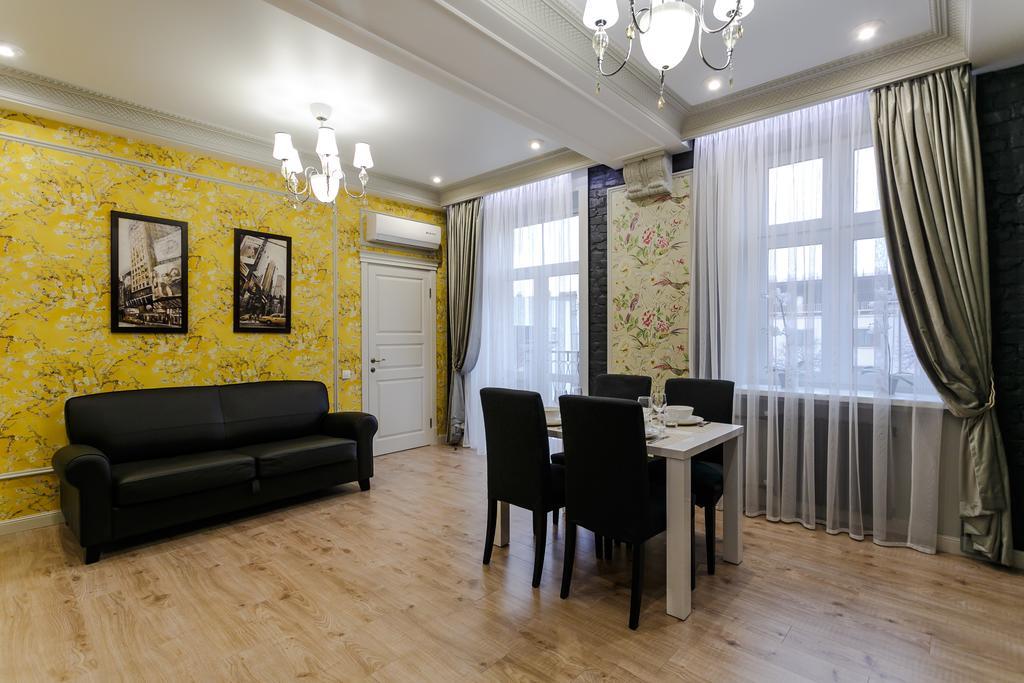 Royal Rent Minsk Appartement Buitenkant foto
